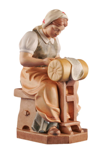 Klöpplerin, Höhe 6,5 cm coloriert,  Holzfigur, Kunstgewerbeartikel - kein Kinderspielzeug